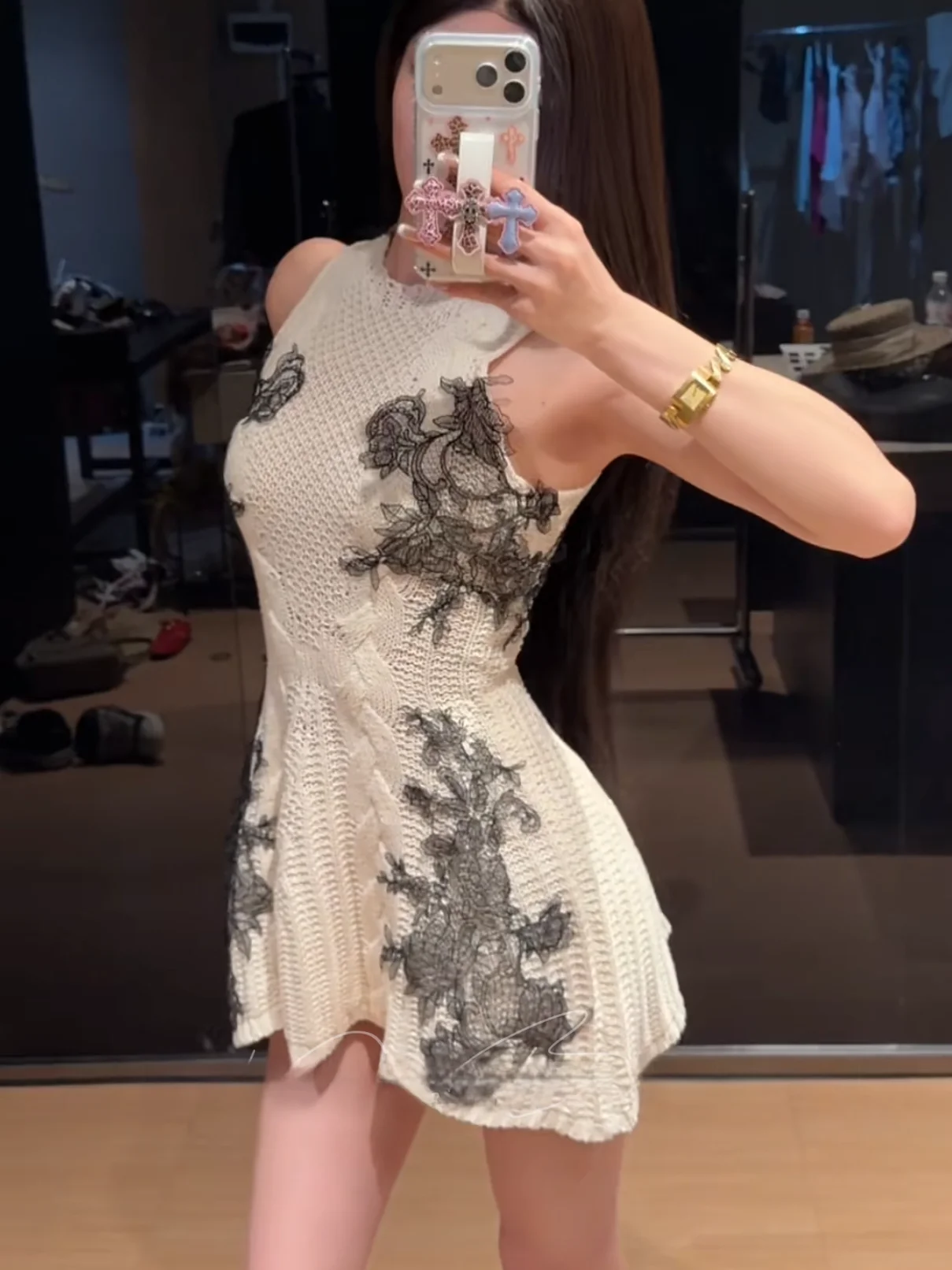 Retro Lace Embroidered Sleeveless Waist Cinched Slim A-Line Short Skirt Knitted Elegant Style Summer Casual Wear for Girls
Retro Lace Embroidered Sleeveless Waist Cinched Slim A-Line Short Skirt Knitted Elegant Style Summer Casual Wear for Girls