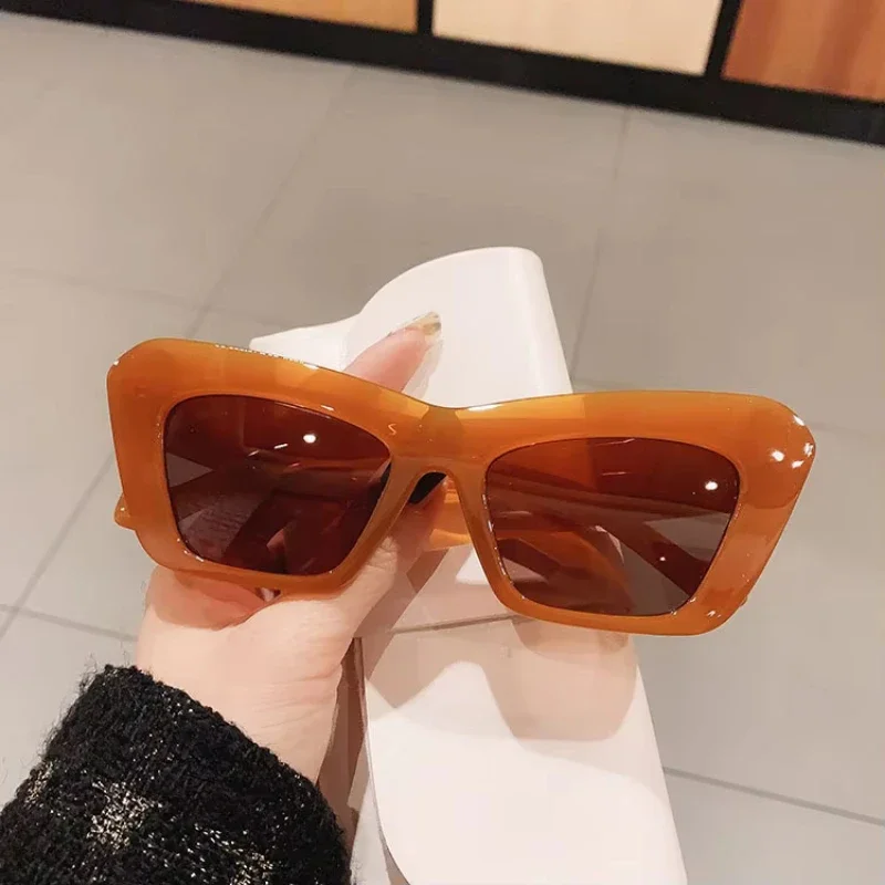 Vintage Oversized Cat Eye Sunglasses Women 2025 Brand Design Thick Frame 90s Fashion Outfit Large Cateye Sun Glasses Shades S420
Vintage Oversized Cat Eye Sunglasses Women 2025 Brand Design Thick Frame 90s Fashion Outfit Large Cateye Sun Glasses Shades S420