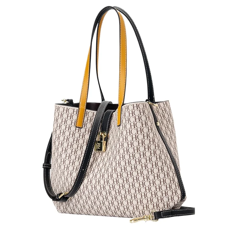 НОВАЯ Элитная дизайнерская сумка-тоут, женская сумка на одно плечо, универсальная стильная сумка в корейском стиле, трендовая модель CHHC
НОВАЯ Элитная дизайнерская сумка-тоут, женская сумка на одно плечо, универсальная стильная сумка в корейском стиле, трендовая модель CHHC