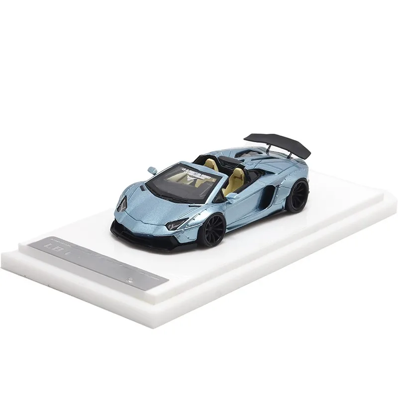 Flame 1:64 LP700 Convertible LB Emulation Resin Car Model Limited Edition Collection gift
Flame 1:64 LP700 Convertible LB Emulation Resin Car Model Limited Edition Collection gift