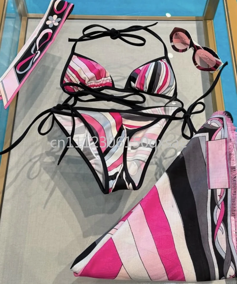 Classic Design Women's Headband Bikini Sets with Letter Signature Logo Designer Brand Lady Sexy Scarf Bikini Sets Beachwear
Classic Design Women's Headband Bikini Sets with Letter Signature Logo Designer Brand Lady Sexy Scarf Bikini Sets Beachwear
