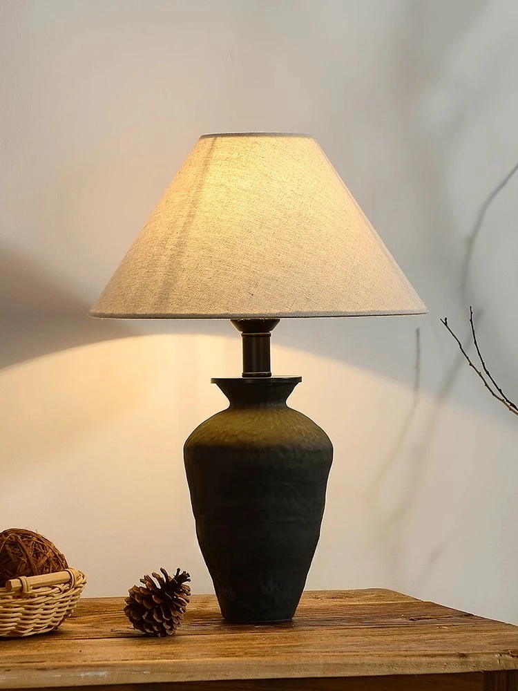Retro new Chinese Zen tea room handmade clay pot Japanese wabi-sabi wind ornament living room bedroom bedside decorative table
Retro new Chinese Zen tea room handmade clay pot Japanese wabi-sabi wind ornament living room bedroom bedside decorative table