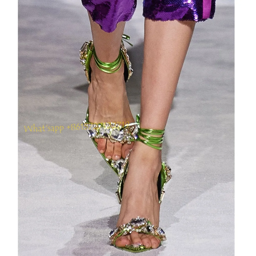 Crystal Flowers Luxury Sandals With Heels Ankle Strap Rhinestone High Heels Bling Sandals Sexy Women Summer Fashion Party Shoes
Crystal Flowers Luxury Sandals With Heels Ankle Strap Rhinestone High Heels Bling Sandals Sexy Women Summer Fashion Party Shoes