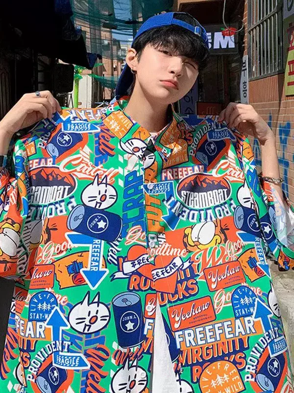 Hawaii Short Sleeve Shirt Men Summer Loose Cartoon Print Beach Sand Ice Silk Flower Patterned Casual Shirt American Style
Hawaii Short Sleeve Shirt Men Summer Loose Cartoon Print Beach Sand Ice Silk Flower Patterned Casual Shirt American Style