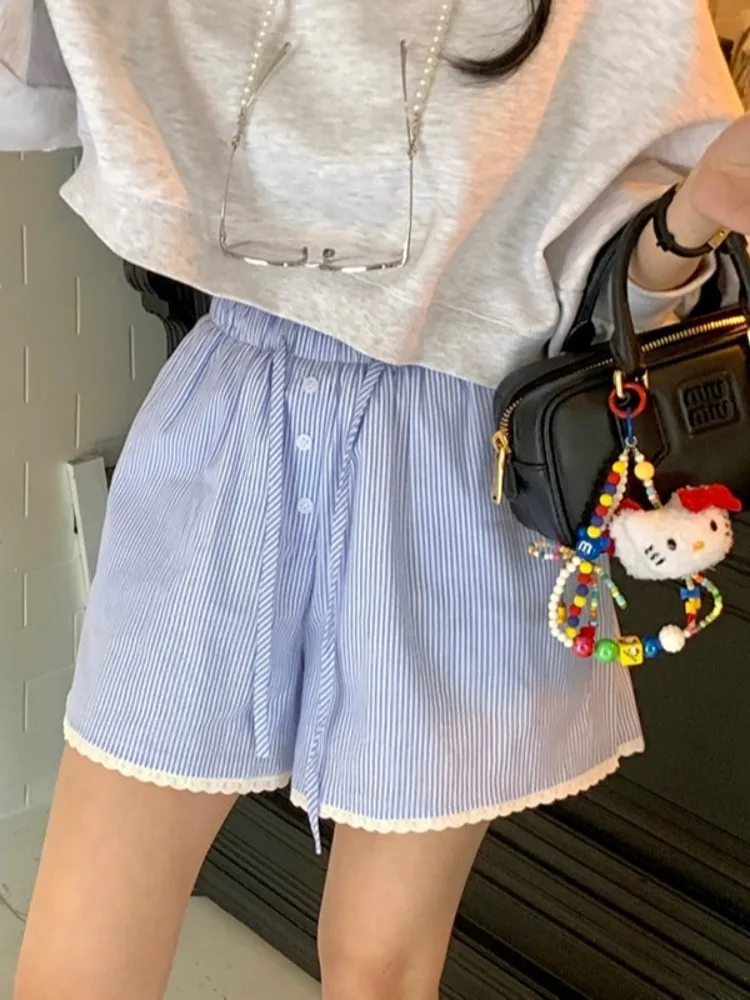High Waist Wide Leg Short Pants Women's Vintage Lace Trim Belted Patchwork Korean Style Spring Summer Autumn High Waist Shorts
High Waist Wide Leg Short Pants Women's Vintage Lace Trim Belted Patchwork Korean Style Spring Summer Autumn High Waist Shorts