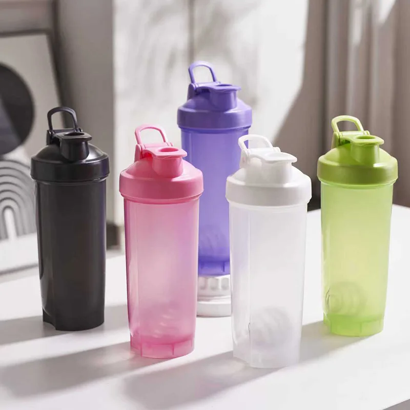 700ml Large Capacity Shaker Cup with Handle Outdoor Fitness Portable Sports Water Cup Protein Powder Shaker Cup Water Bottle
700ml Large Capacity Shaker Cup with Handle Outdoor Fitness Portable Sports Water Cup Protein Powder Shaker Cup Water Bottle