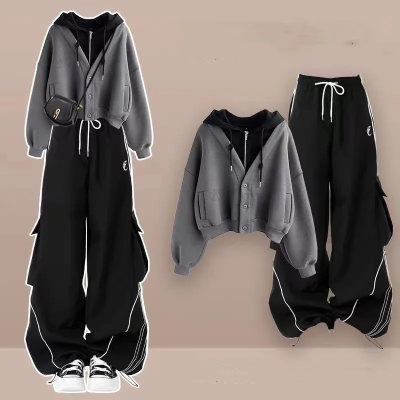 2026 Girls' Spring/Autumn New Fashion Casual Tracksuit Matching Set Korean Elegant Hoodie Coat+Loose Cargo Pants Two-Piece Suit
2026 Girls' Spring/Autumn New Fashion Casual Tracksuit Matching Set Korean Elegant Hoodie Coat+Loose Cargo Pants Two-Piece Suit