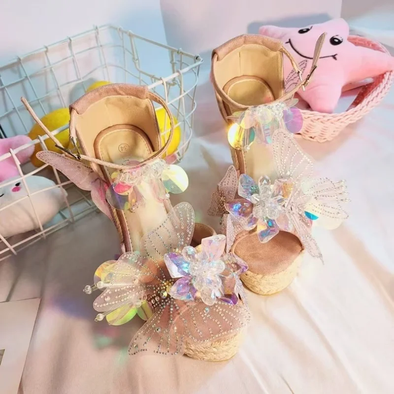 Pink pearl sequins gem flowers rhinestone beaded women's shoes handmade summer new sandals 34-40
Pink pearl sequins gem flowers rhinestone beaded women's shoes handmade summer new sandals 34-40