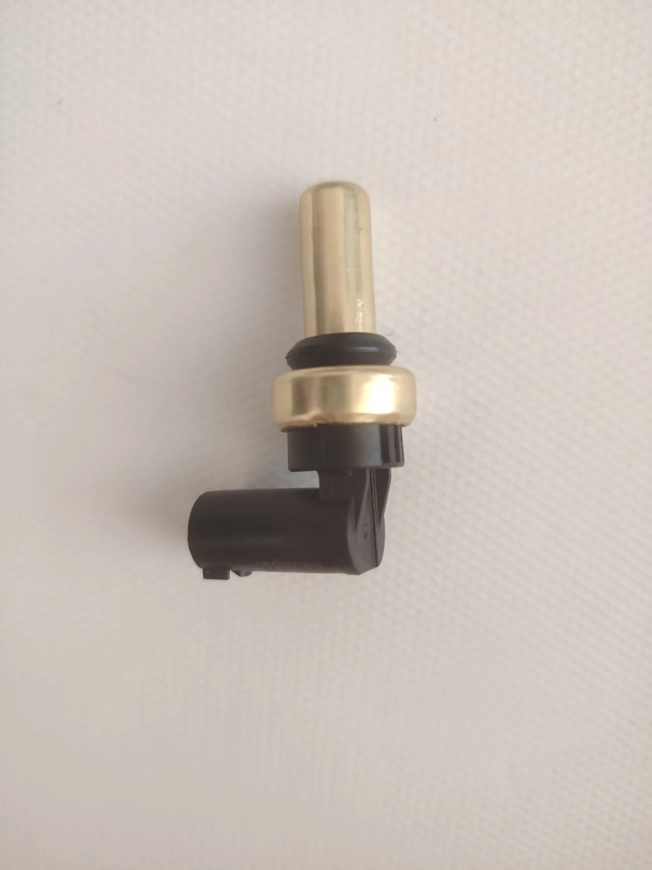 12656444 12636534 12641368 Suitable for Buick, Chevrolet, Cadillac 2.0L Models, Water Temperature Sensor, Water Temperature Plug, Water Temperature Sensor
12656444 12636534 12641368 Suitable for Buick, Chevrolet, Cadillac 2.0L Models, Water Temperature Sensor, Water Temperature Plug, Water Temperature Sensor
