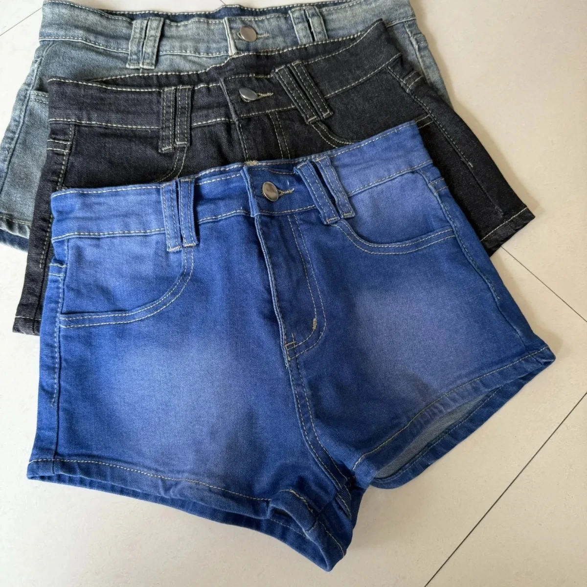 High elasticity Slightly exposed buttocks tight fitting High waisted Shorts Summer Jeans New Slim spicy girl Slimming Hot pants
High elasticity Slightly exposed buttocks tight fitting High waisted Shorts Summer Jeans New Slim spicy girl Slimming Hot pants
