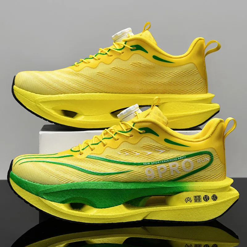 Hot Selling Anti Slip Rebound Sports Shoes Low Cut Lightweight Marathon Running Shoes Comfortable and Breathable Walking Shoes
Hot Selling Anti Slip Rebound Sports Shoes Low Cut Lightweight Marathon Running Shoes Comfortable and Breathable Walking Shoes