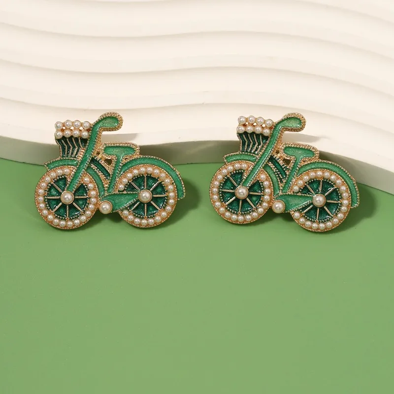 New Fashion Temperament Personalized Design Creative Bicycle Alloy Dripping Oil Imitation Pearl Stud Earrings
New Fashion Temperament Personalized Design Creative Bicycle Alloy Dripping Oil Imitation Pearl Stud Earrings