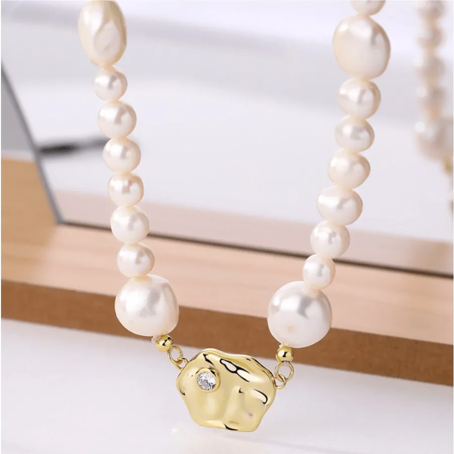 925 Sterling Silver Baroque Pearl Necklace Women's Niche Design Ins Retro Clavicle Pendant
925 Sterling Silver Baroque Pearl Necklace Women's Niche Design Ins Retro Clavicle Pendant