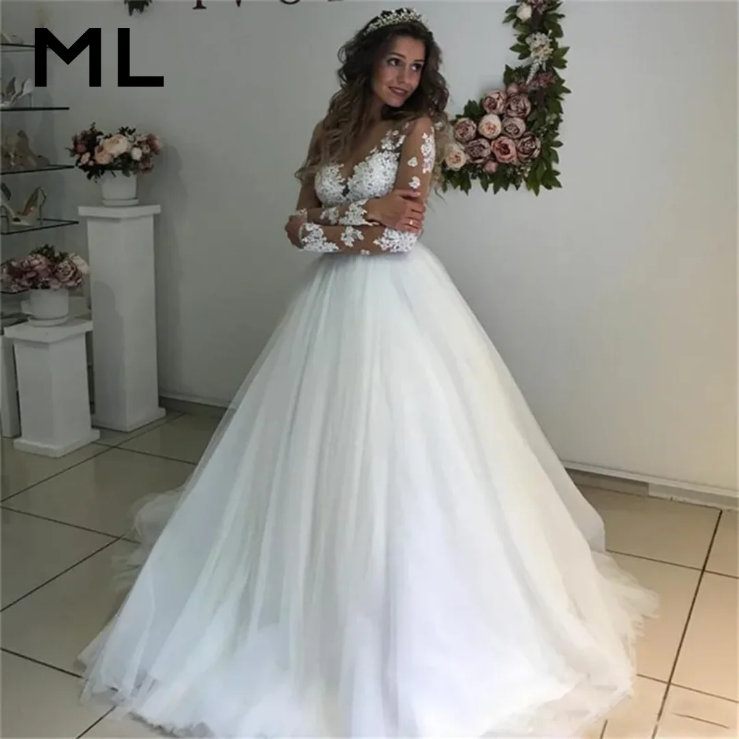 ML Customized Illusion Scoop Long Sleeve Wedding Dresses Lace Appliques Sheer Back White Tulle Wedding Dress Lace Wedding Gowns
ML Customized Illusion Scoop Long Sleeve Wedding Dresses Lace Appliques Sheer Back White Tulle Wedding Dress Lace Wedding Gowns