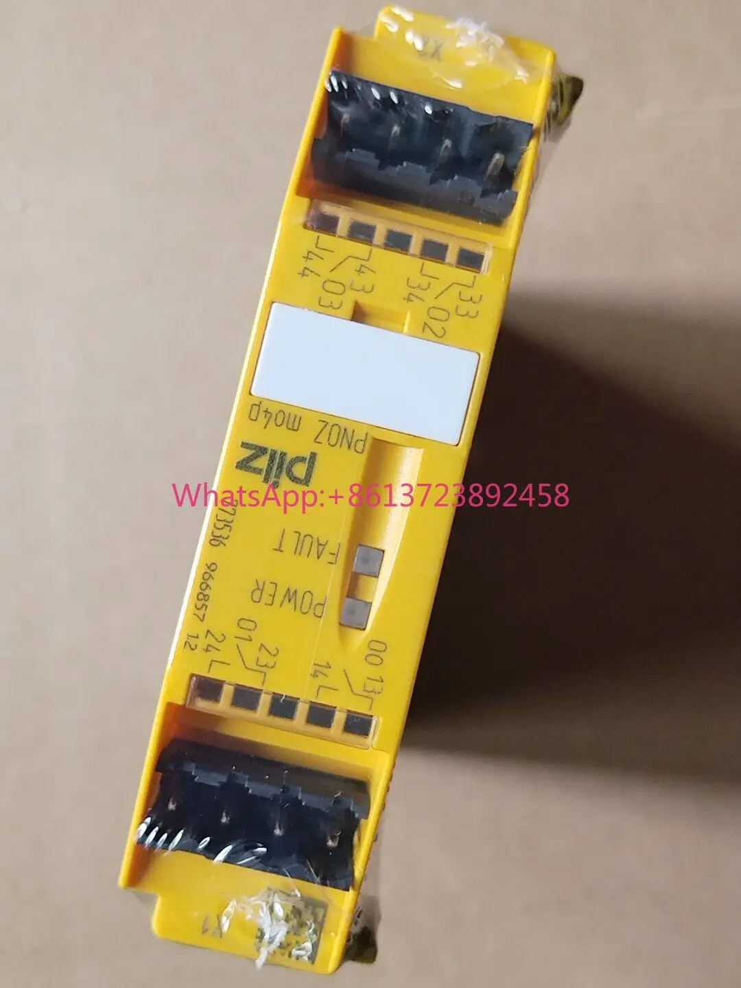 For sale PILZ PNOZ mo4p safety relay, brand new original genuine
For sale PILZ PNOZ mo4p safety relay, brand new original genuine