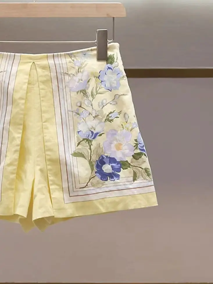 Spring/Summer Women Hign Waist Vacation Floral Print Loose Shorts Pocket Fashion Casual Bottoms
Spring/Summer Women Hign Waist Vacation Floral Print Loose Shorts Pocket Fashion Casual Bottoms