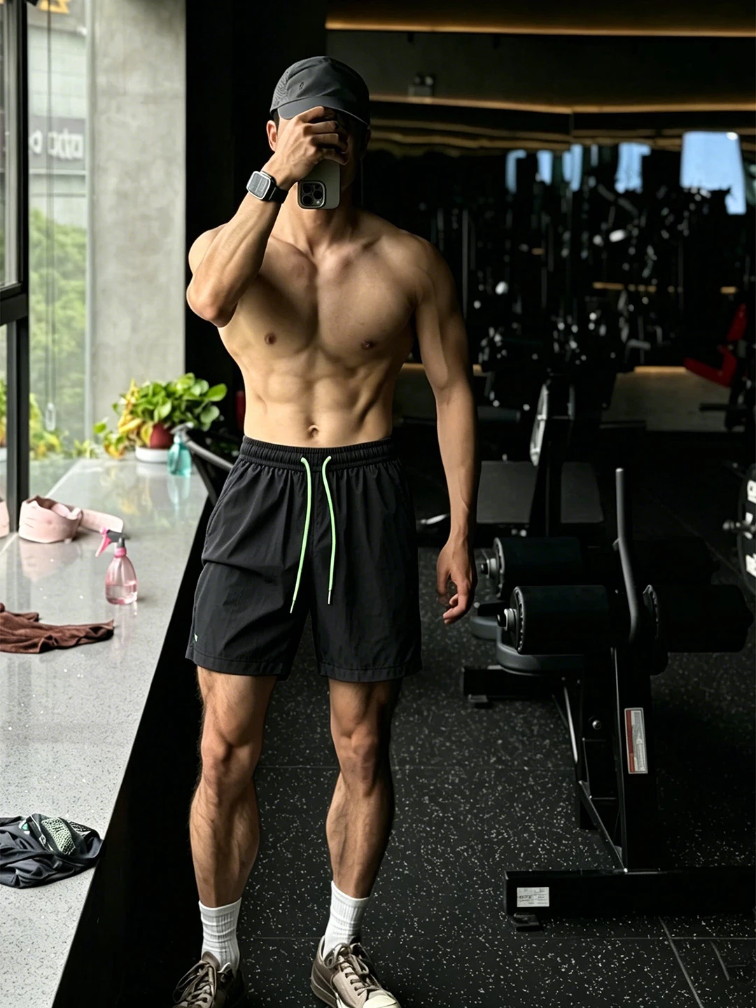 Black Quick Dry Fitness Shorts Men Summer Thin American Color Block Design Casual Beach Pants Five-Quarter Length Straight Leg
Black Quick Dry Fitness Shorts Men Summer Thin American Color Block Design Casual Beach Pants Five-Quarter Length Straight Leg