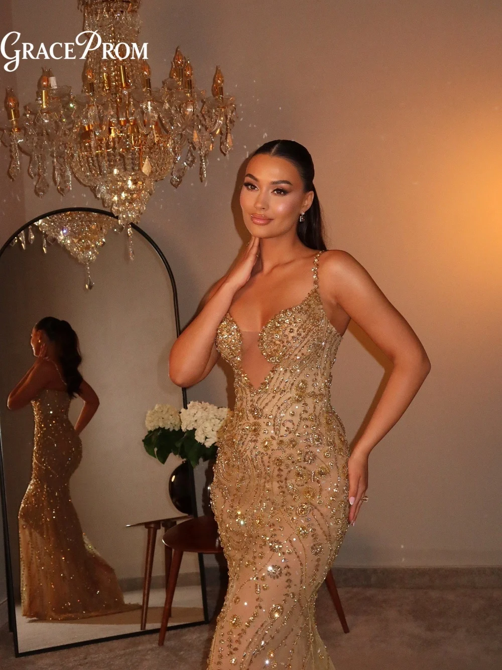 Sparkling Gold Beaded Evening Gown Spaghetti Straps Sheer Bodice Dazzling Crystal Party Dress for Wedding Guests فساتين سهرة
Sparkling Gold Beaded Evening Gown Spaghetti Straps Sheer Bodice Dazzling Crystal Party Dress for Wedding Guests فساتين سهرة