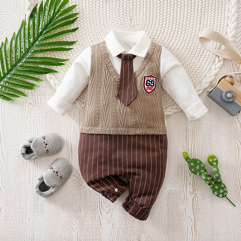 Baby School Style Jumpsuit Fake Two-Piece Design, Cool Coffee Color Handsome Gentleman Outdoor Wear Spring And Autumn Clothes
Baby School Style Jumpsuit Fake Two-Piece Design, Cool Coffee Color Handsome Gentleman Outdoor Wear Spring And Autumn Clothes