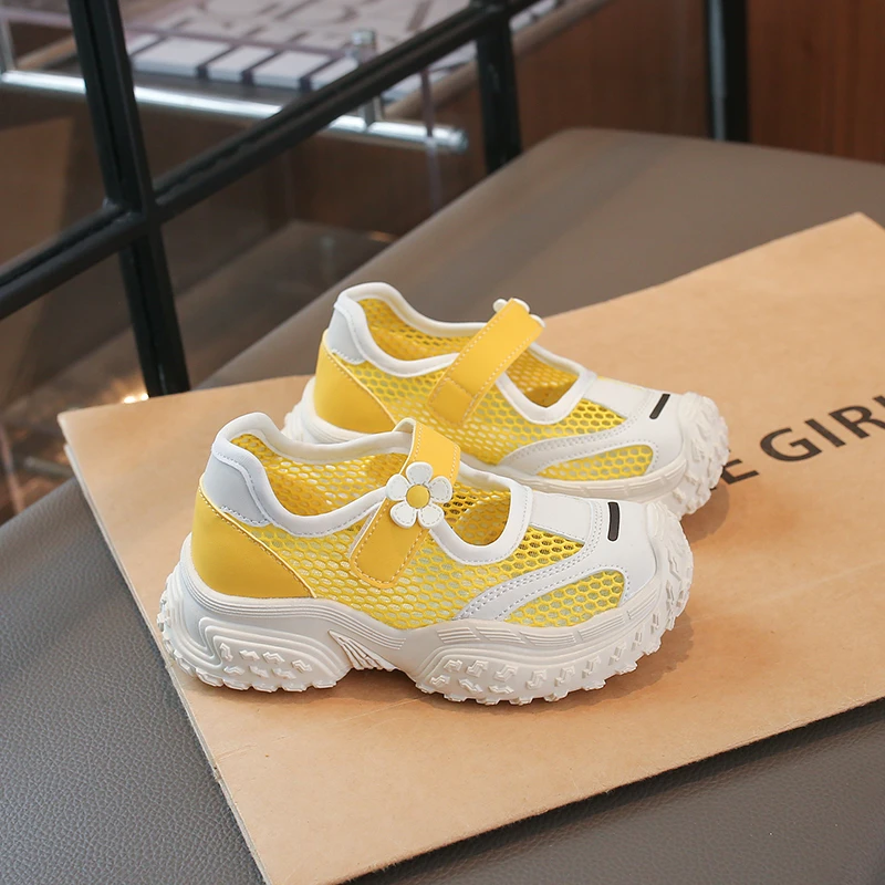 Low Profile Simple Children Running Shoes Open Breathable Surface Stylish Look Daily Leisure Sport Sneakers
Low Profile Simple Children Running Shoes Open Breathable Surface Stylish Look Daily Leisure Sport Sneakers