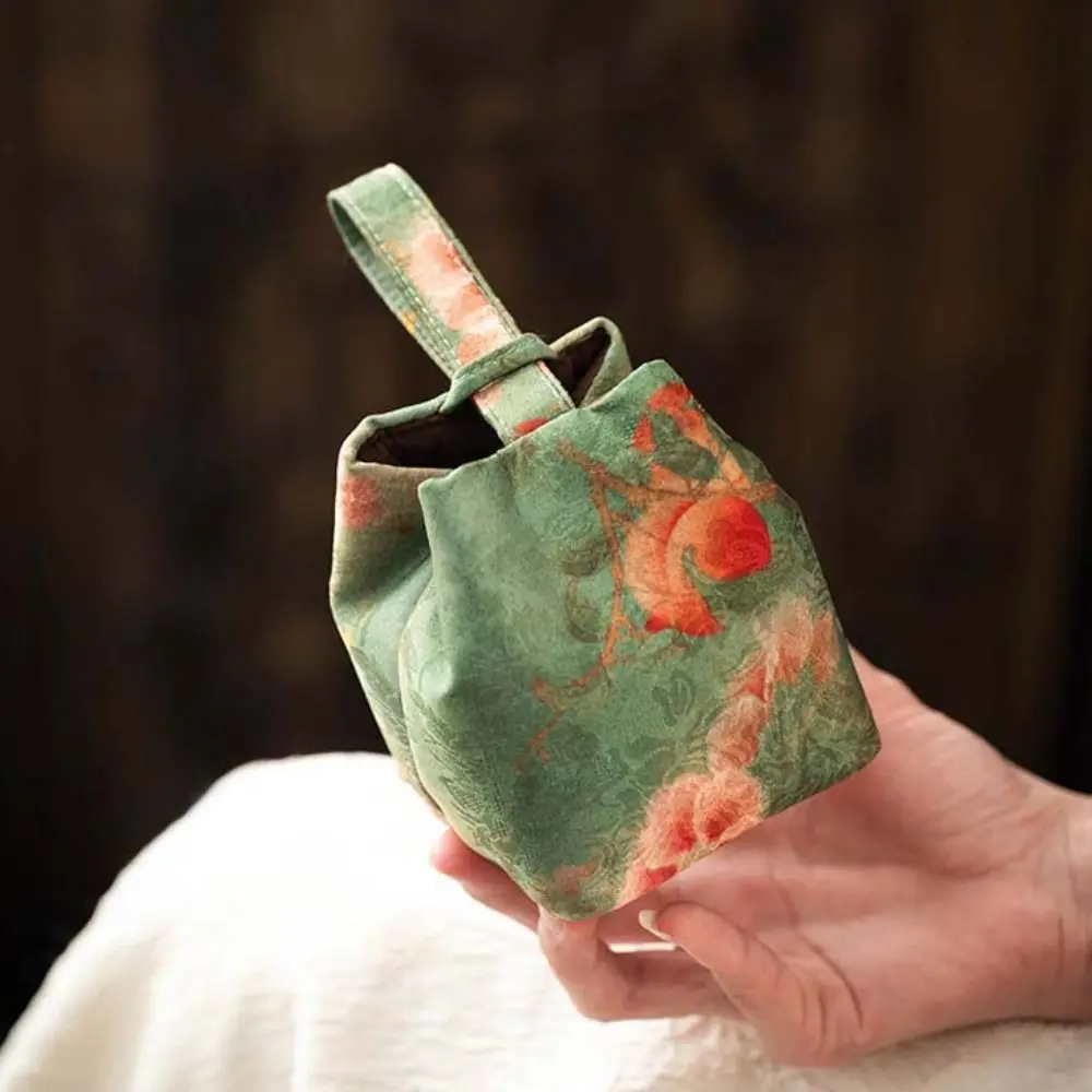 Chinese Style Teacup Drawstring Cloth Pouch Print Breakage-proof Small Item Pouch Multifunctional Portable Teaware Storage Bag
Chinese Style Teacup Drawstring Cloth Pouch Print Breakage-proof Small Item Pouch Multifunctional Portable Teaware Storage Bag