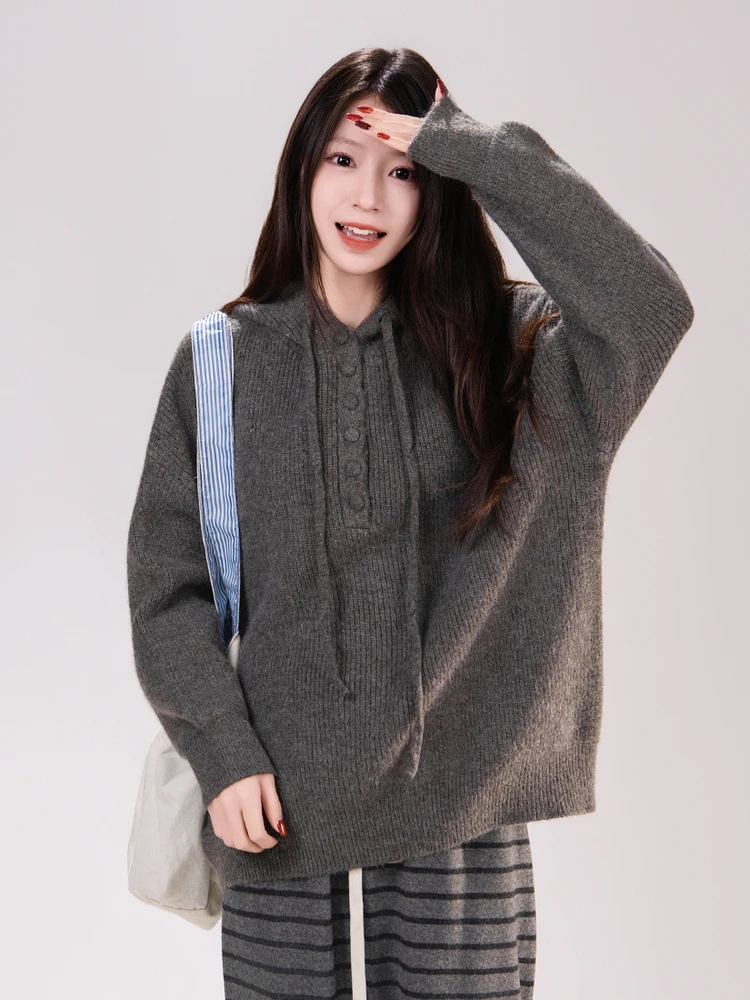 Свободный женский вязаный свитер-худи ручной работы, простой, уютный, на пуговицах, мягкий, зимний, комфортный трикотаж
Свободный женский вязаный свитер-худи ручной работы, простой, уютный, на пуговицах, мягкий, зимний, комфортный трикотаж