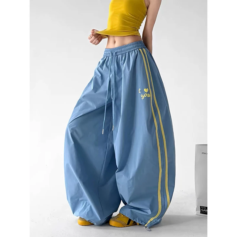 Women Blue Baggy Letter Print Sweatpants Oversize Dance Pants Harajuku Aesthetic 2000s Style Vintage Y2k Stripe Trousers
Women Blue Baggy Letter Print Sweatpants Oversize Dance Pants Harajuku Aesthetic 2000s Style Vintage Y2k Stripe Trousers