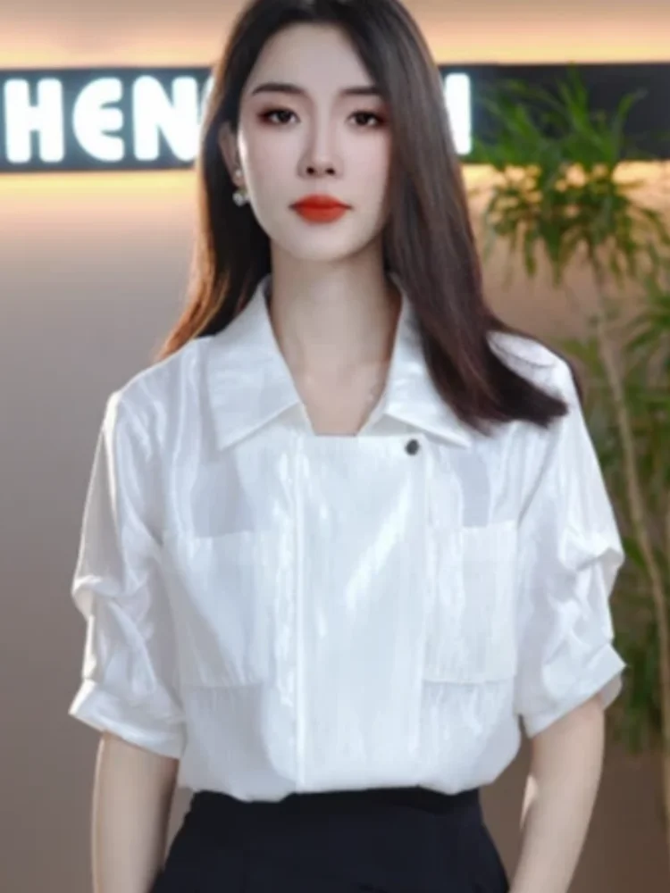 Chic Commuter Sle Women's irt Korean Faion Lightweight Ele White irt Spring New Arrival Trendy Top
Chic Commuter Sle Women's irt Korean Faion Lightweight Ele White irt Spring New Arrival Trendy Top