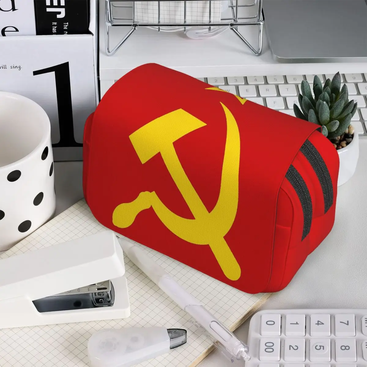 Hammer And Sickle CCCP Retro Russian Soviet Flag Pencil Case for Studen School Pen Box Pencil Bag Pen Holder Bag
Hammer And Sickle CCCP Retro Russian Soviet Flag Pencil Case for Studen School Pen Box Pencil Bag Pen Holder Bag