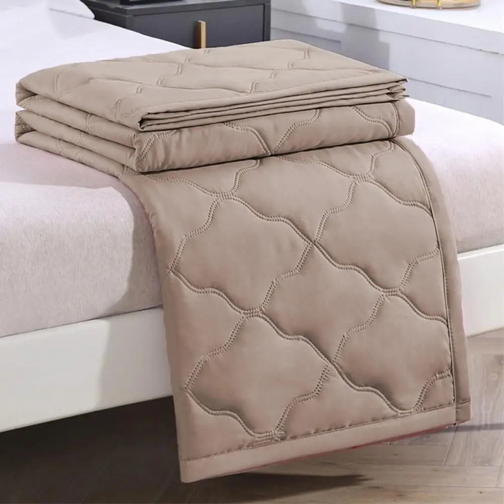 Breathable Summer Comforter Breathable Lightweight Quilted Duvet for Beds Reversible Summer Quilt Throw Coverless Cozy Bedspread
Breathable Summer Comforter Breathable Lightweight Quilted Duvet for Beds Reversible Summer Quilt Throw Coverless Cozy Bedspread