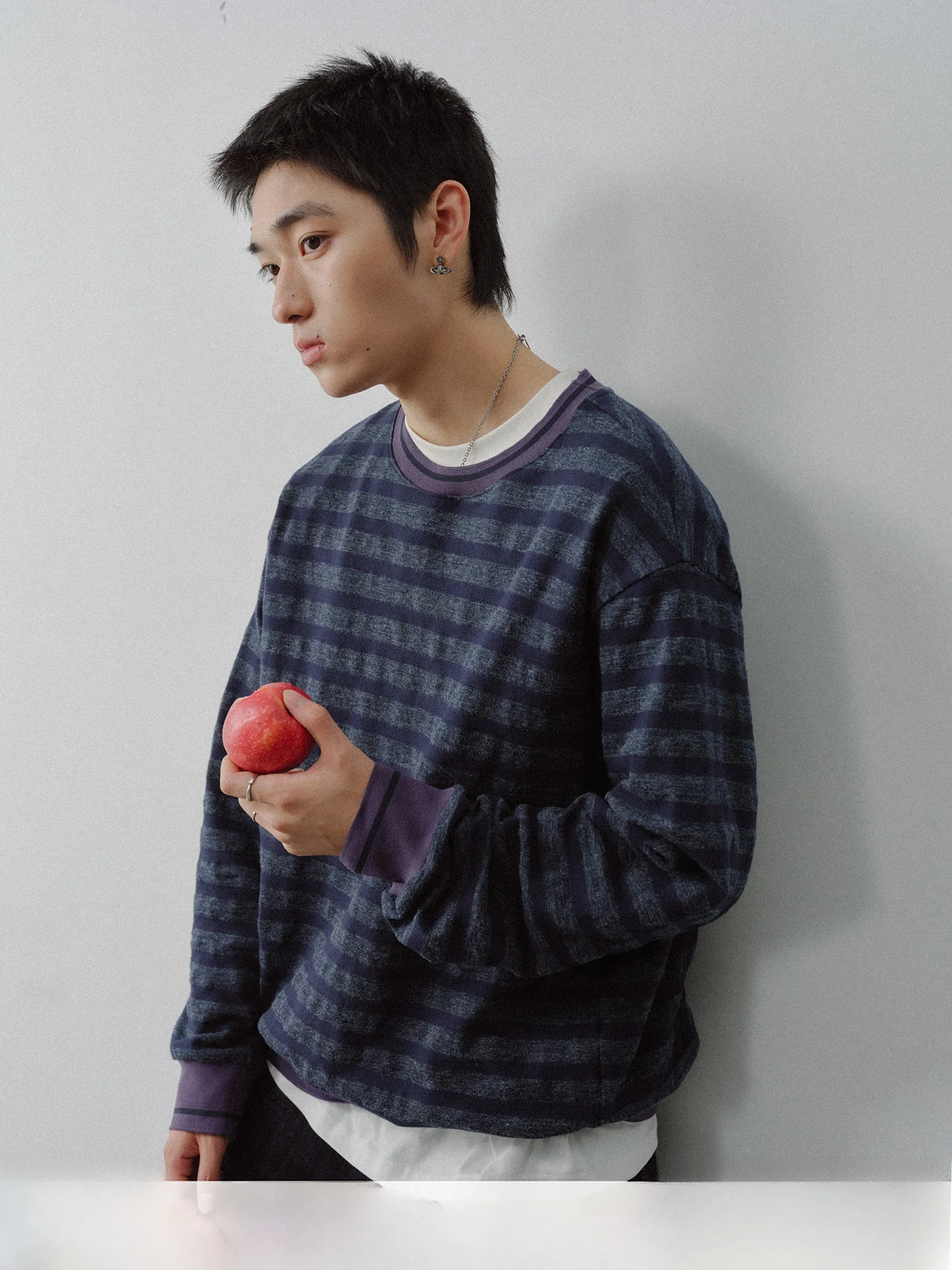 Loose Long Sleeve T-Shirt for Men Spring Autumn Season Color Block Striped Design Overlap Wear Hoodie Style Casual Cotton Pol...
Loose Long Sleeve T-Shirt for Men Spring Autumn Season Color Block Striped Design Overlap Wear Hoodie Style Casual Cotton Pol...