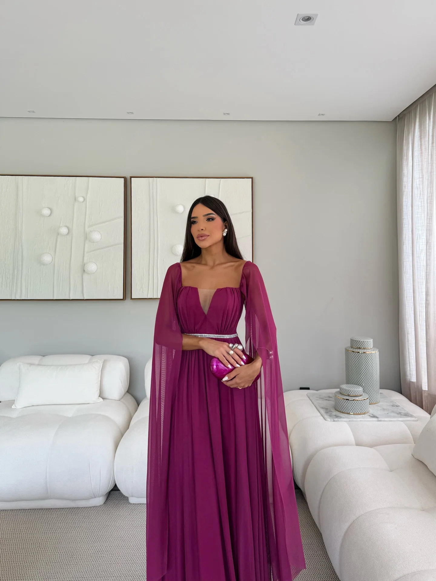 Customized Elegant Illusion Neckline Evening Party Gowns Diamond Appliques Tulle Cape Straight-Cut Slit Prom Dresses
Customized Elegant Illusion Neckline Evening Party Gowns Diamond Appliques Tulle Cape Straight-Cut Slit Prom Dresses