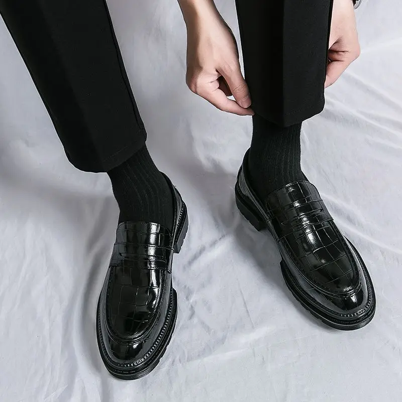 Loafer Shoes Casual Brands Slip on Formal Luxury Shoes Dress Men Loafers Moccas Soft Geometric Prin Leather Driving Shoes B73
Loafer Shoes Casual Brands Slip on Formal Luxury Shoes Dress Men Loafers Moccas Soft Geometric Prin Leather Driving Shoes B73