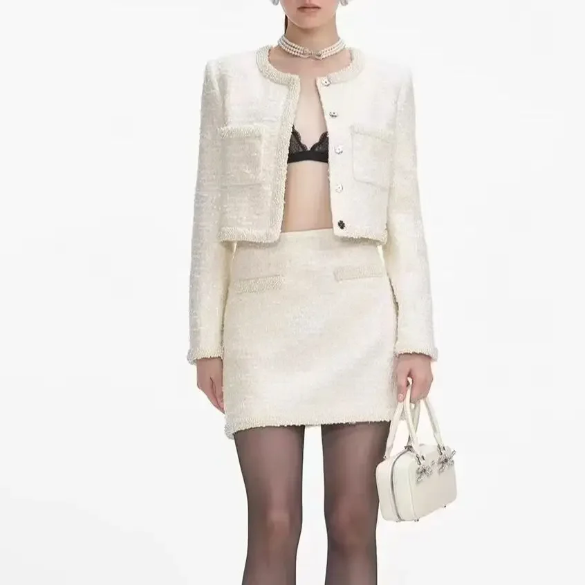 Women's Set 2025 New Spring Autumn Woolen Pearl Design O-neck Sinle Breasted Sweet Coat or High Waist Mini Skirt
Women's Set 2025 New Spring Autumn Woolen Pearl Design O-neck Sinle Breasted Sweet Coat or High Waist Mini Skirt