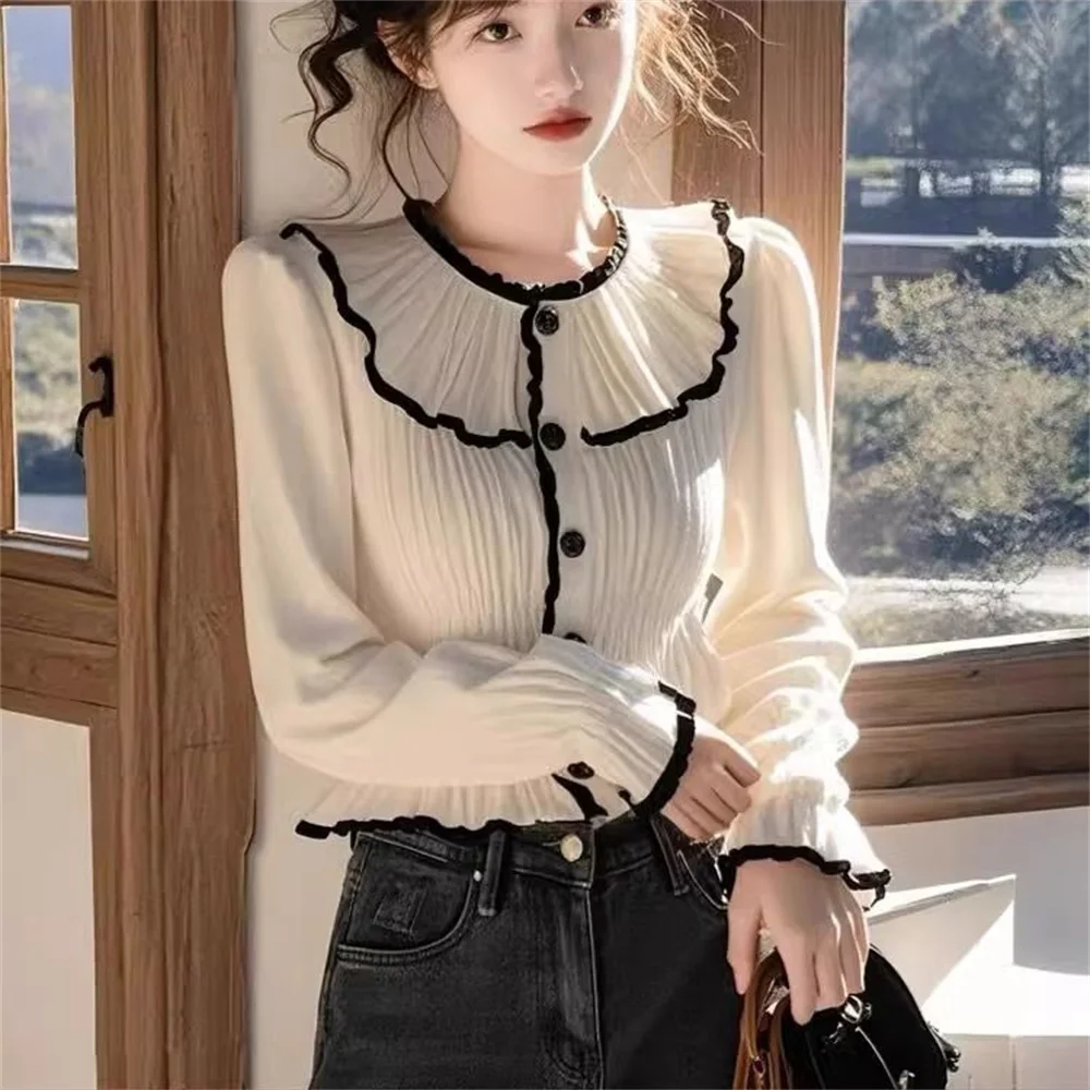 2025 New Shirt Spring Autumn Fashion And Vintage Blouse White Long-sleeved Ruffle Tops French Style Elegant Ladies Beautiful Top
2025 New Shirt Spring Autumn Fashion And Vintage Blouse White Long-sleeved Ruffle Tops French Style Elegant Ladies Beautiful Top