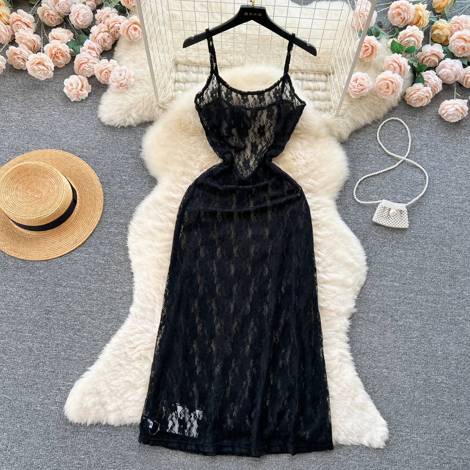 Beach Style Hollow Out Mesh Lace Maxi Dress for Women Fashion Summer Black Spaghetti Strap Sleeveless Open Back Holiday Dresses
Beach Style Hollow Out Mesh Lace Maxi Dress for Women Fashion Summer Black Spaghetti Strap Sleeveless Open Back Holiday Dresses