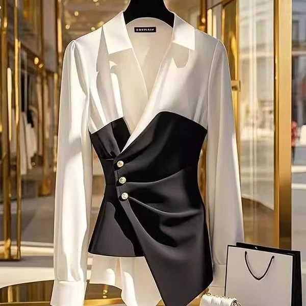 2025 New Black and White Contrasting Shirt High-end Light Luxury Age-reducing French Design Top
2025 New Black and White Contrasting Shirt High-end Light Luxury Age-reducing French Design Top