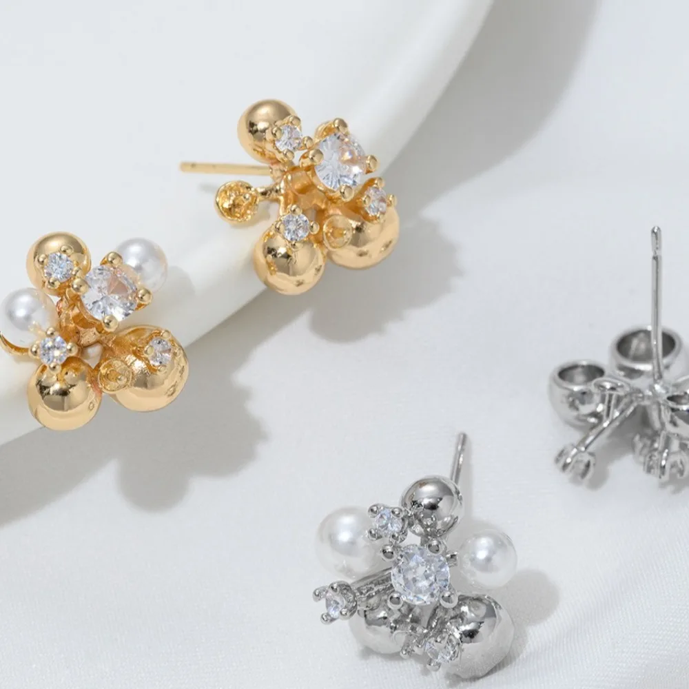 Медные 14-каратные золотые серьги-гвоздики с цирконием и цветочным шариком, аксессуары, ручная работа, сделай сам, клейкие жемчужные серьги, ювелирный материал
Медные 14-каратные золотые серьги-гвоздики с цирконием и цветочным шариком, аксессуары, ручная работа, сделай сам, клейкие жемчужные серьги, ювелирный материал