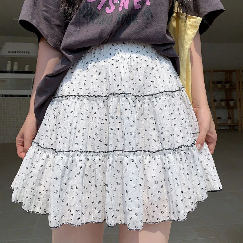 Korean White Ruffles A-Line Skirts Woman Sweet Floral Patchwork Chiffon Mini Skirt Women All-Match Cute Student Pleated Skirt
Korean White Ruffles A-Line Skirts Woman Sweet Floral Patchwork Chiffon Mini Skirt Women All-Match Cute Student Pleated Skirt