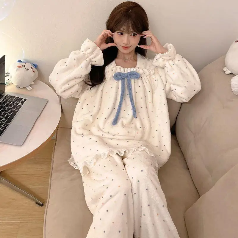 Пижамный комплект, женский пижамный комплект с бабочкой, женские теплые зимние пижамы, модная домашняя одежда, пижамы, милый и мягкий пижамный комплект
Пижамный комплект, женский пижамный комплект с бабочкой, женские теплые зимние пижамы, модная домашняя одежда, пижамы, милый и мягкий пижамный комплект