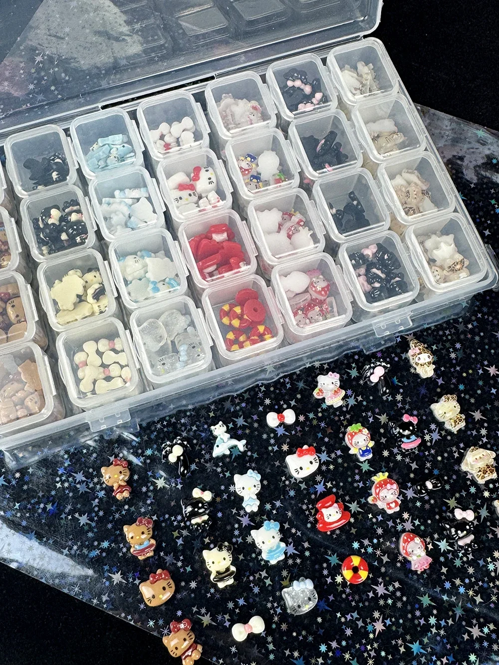 280Pcs Kawaii Sanrio Hellokitty Mini Nail Art Accessories Mymelody Bow Diy Phone Case Hairpin Nail Decoration Charms Craft Y2K
280Pcs Kawaii Sanrio Hellokitty Mini Nail Art Accessories Mymelody Bow Diy Phone Case Hairpin Nail Decoration Charms Craft Y2K