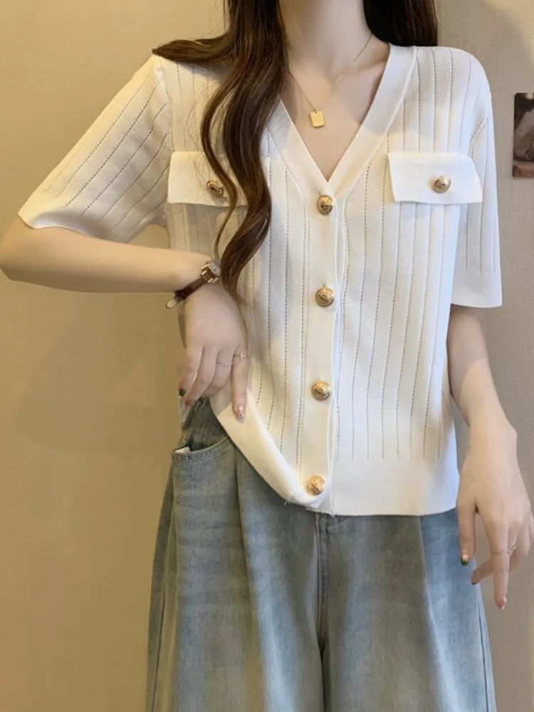 Slimming V-Neck Ice Silk T-Shirt Knitwear Short Sleeve Women's Summer Fashionable Top Korean Style Pure Color Commute Trend
Slimming V-Neck Ice Silk T-Shirt Knitwear Short Sleeve Women's Summer Fashionable Top Korean Style Pure Color Commute Trend