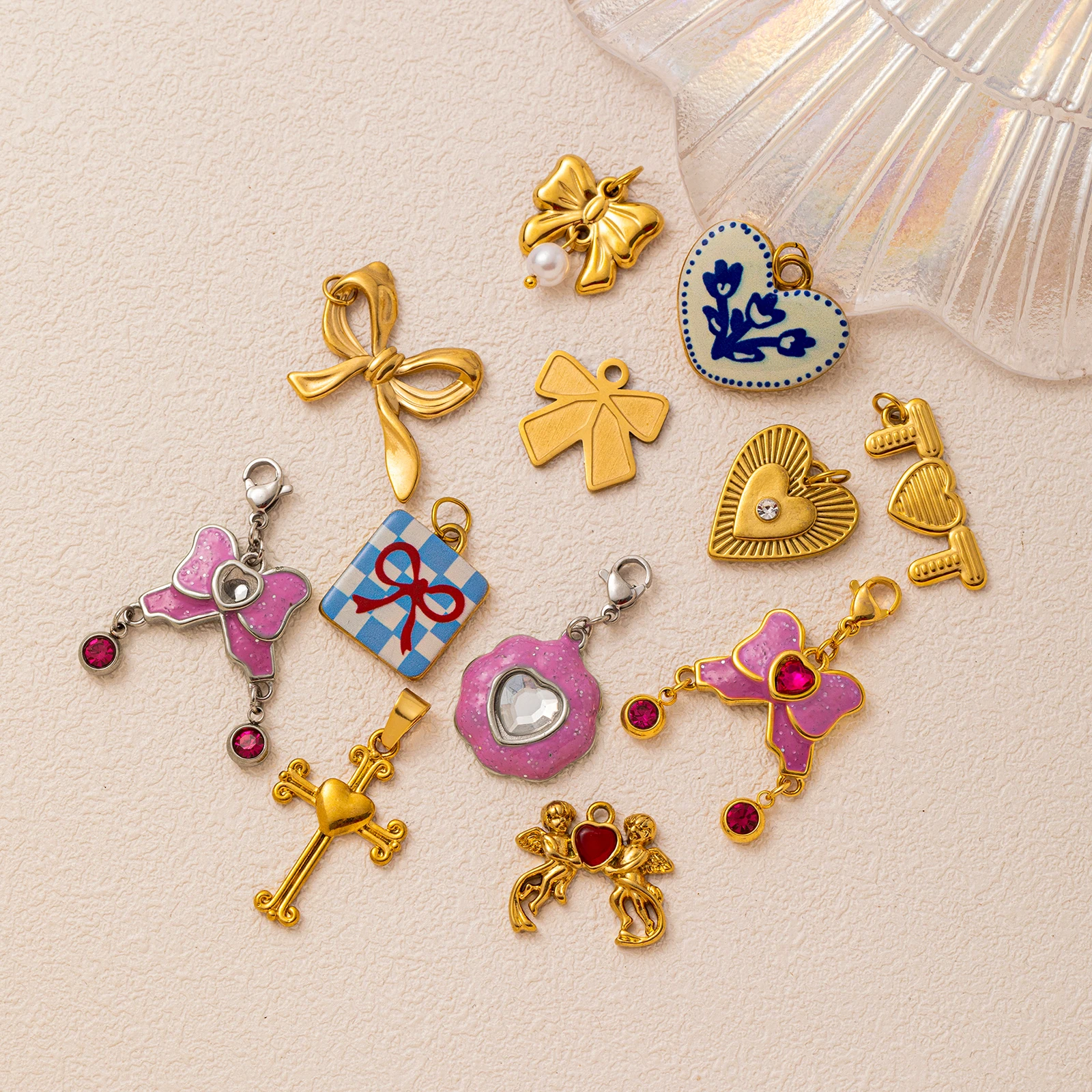 Fashionable and Simple Love Pearl Butterfly Talisman DIY Pendant charms jewelry making
Fashionable and Simple Love Pearl Butterfly Talisman DIY Pendant charms jewelry making