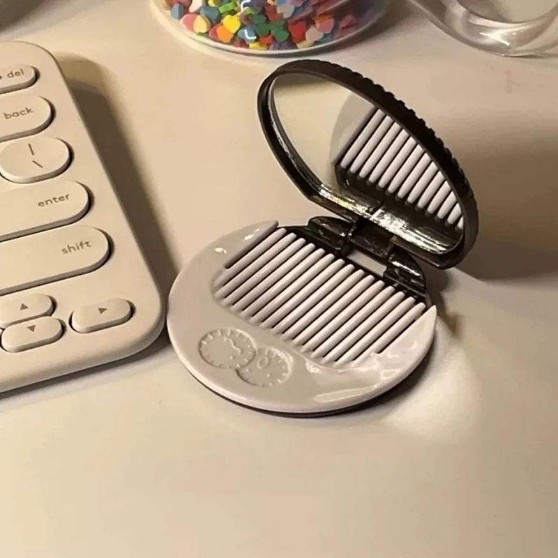 1pcs Cute Chocolate Cookie Shaped Oreo Chocolate Design Makeup Mirror With 1 Comb Set Women Makeup Tool Folding Makeup Mirror
1pcs Cute Chocolate Cookie Shaped Oreo Chocolate Design Makeup Mirror With 1 Comb Set Women Makeup Tool Folding Makeup Mirror