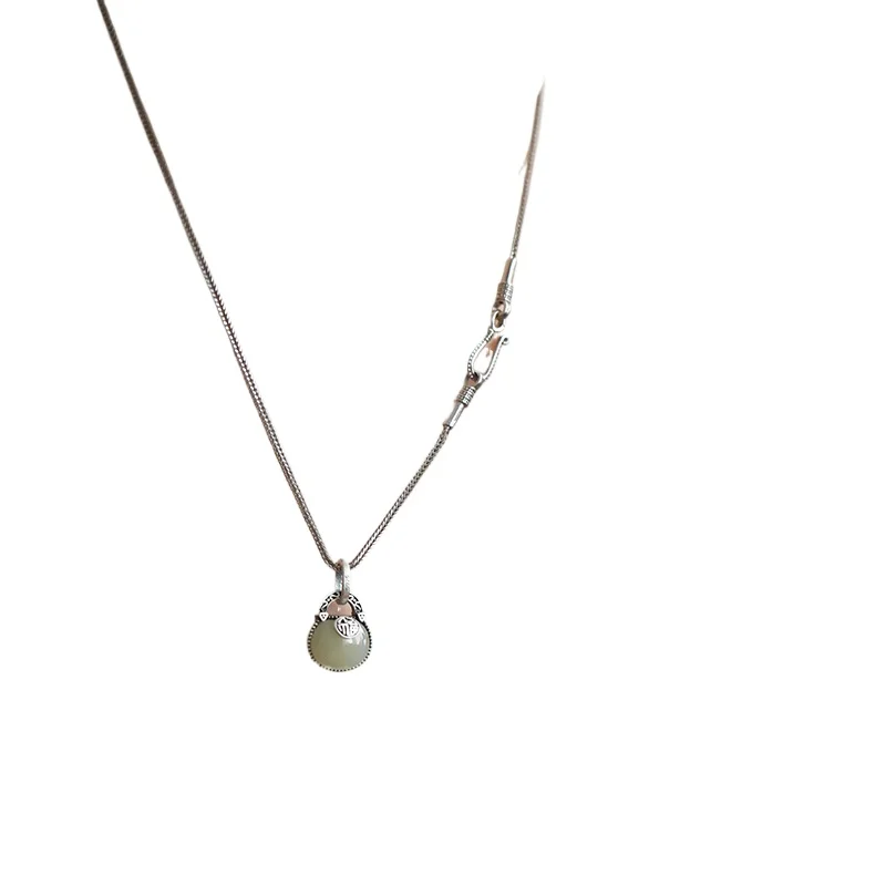 S925 Sterling Silver Hetian Jade Fuzi Copper Coin Pendant National Style New Chinese Style National Style Necklace Female
S925 Sterling Silver Hetian Jade Fuzi Copper Coin Pendant National Style New Chinese Style National Style Necklace Female