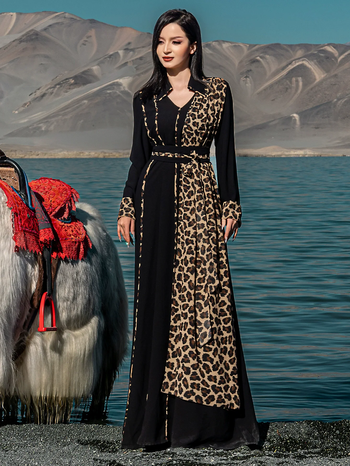 Dubai Leopard Small Square Neck Fashion Middle East Gown Women's Muslim Dress Türkiye Dubai Islamic Dress Beaded Dress Abaya
Dubai Leopard Small Square Neck Fashion Middle East Gown Women's Muslim Dress Türkiye Dubai Islamic Dress Beaded Dress Abaya