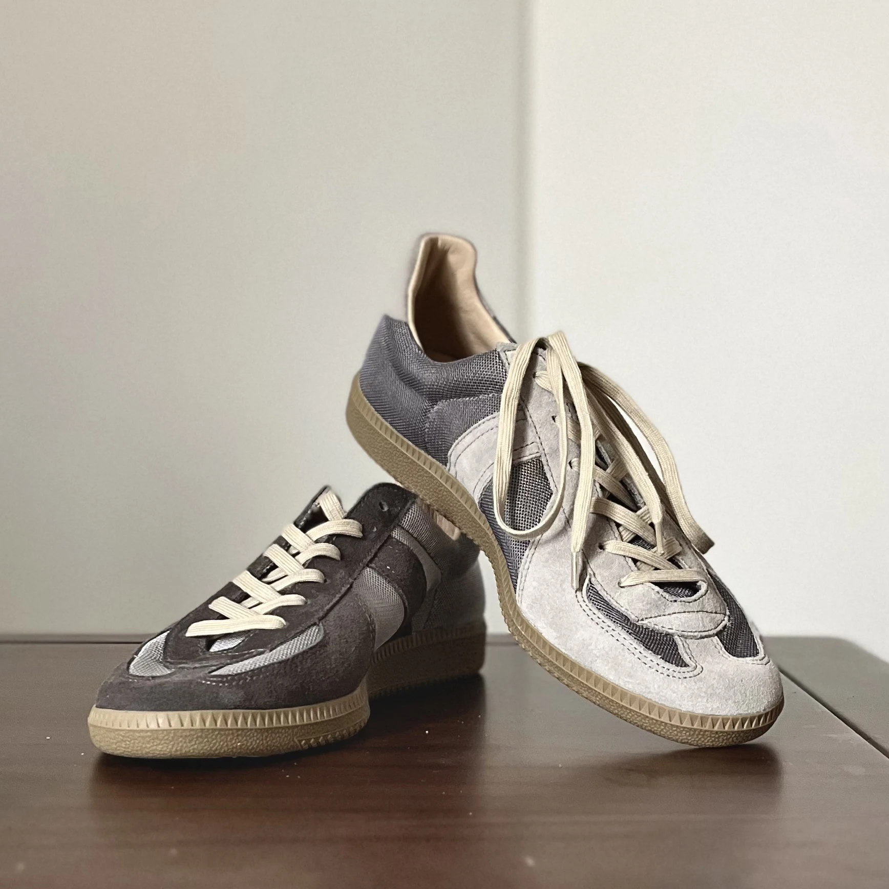 German Military Trainer Shoes Breathable Sneakers GAT Classic Leather White Shoes for Men Vintage Male Simplicity Footwear
German Military Trainer Shoes Breathable Sneakers GAT Classic Leather White Shoes for Men Vintage Male Simplicity Footwear