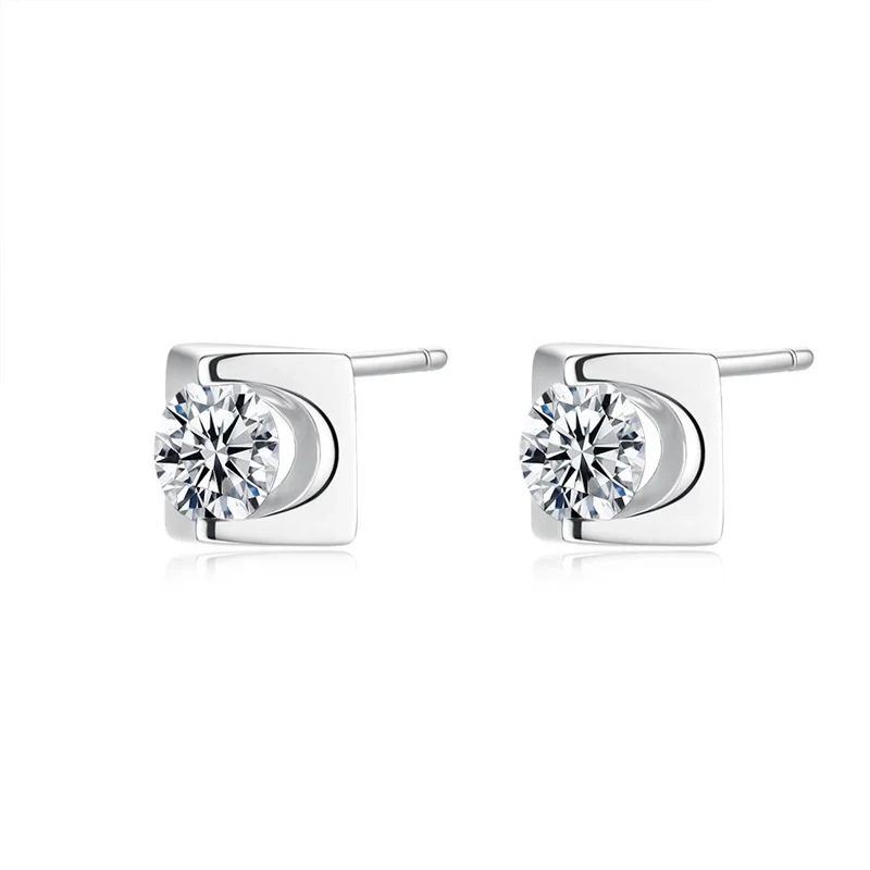 ZFSILVER Trend 925 Silver Moissanite Classic Exquisite Design White Heart Earring For Charm Women Accessories Jewelry Gift KE008
ZFSILVER Trend 925 Silver Moissanite Classic Exquisite Design White Heart Earring For Charm Women Accessories Jewelry Gift KE008