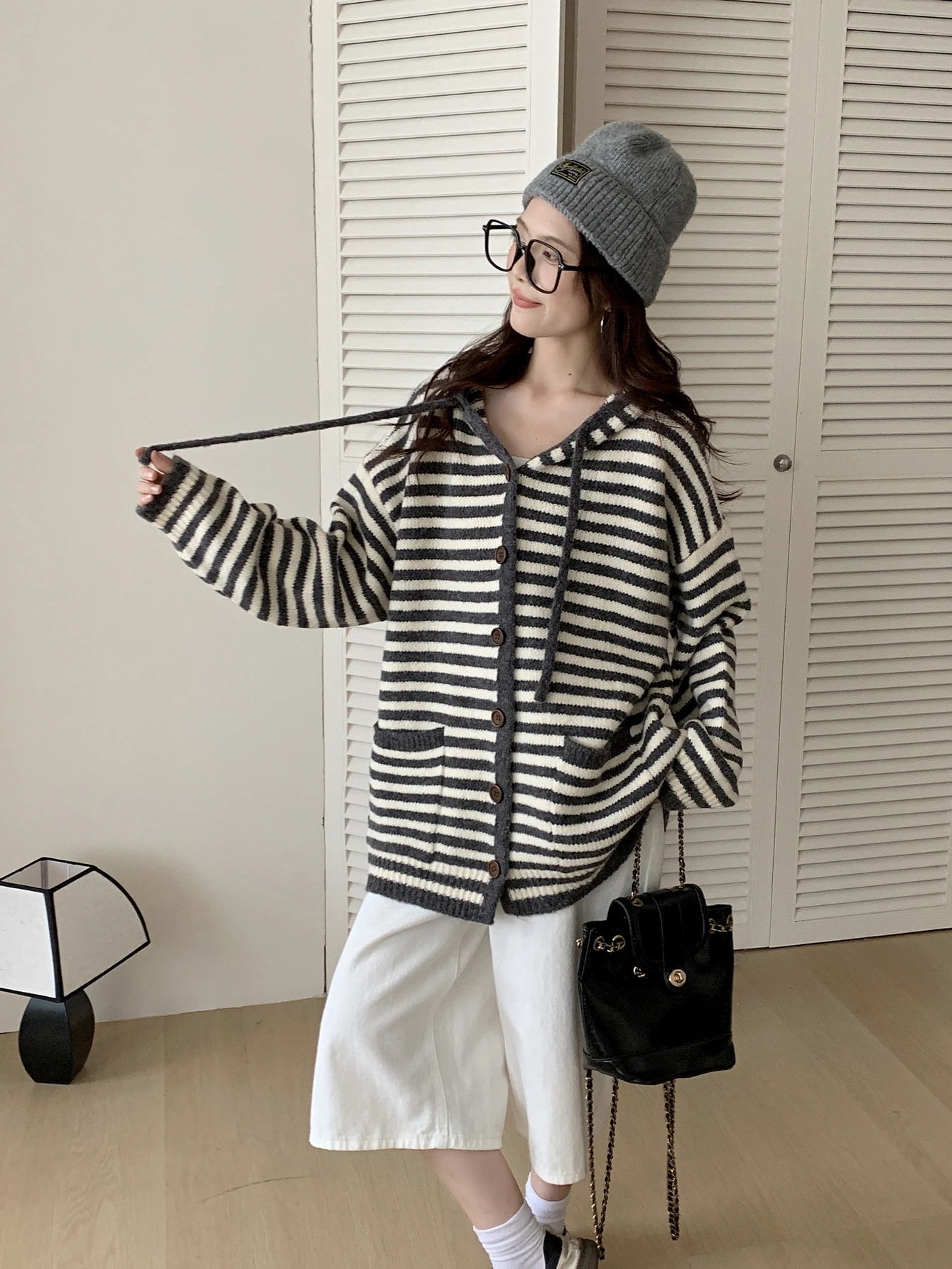 Color Blo Striped Hooded mid Length Sweater Coat Butt Covering Open Cardigan Early Autumn New Lazy Sle Loose Top for Women
Color Blo Striped Hooded mid Length Sweater Coat Butt Covering Open Cardigan Early Autumn New Lazy Sle Loose Top for Women