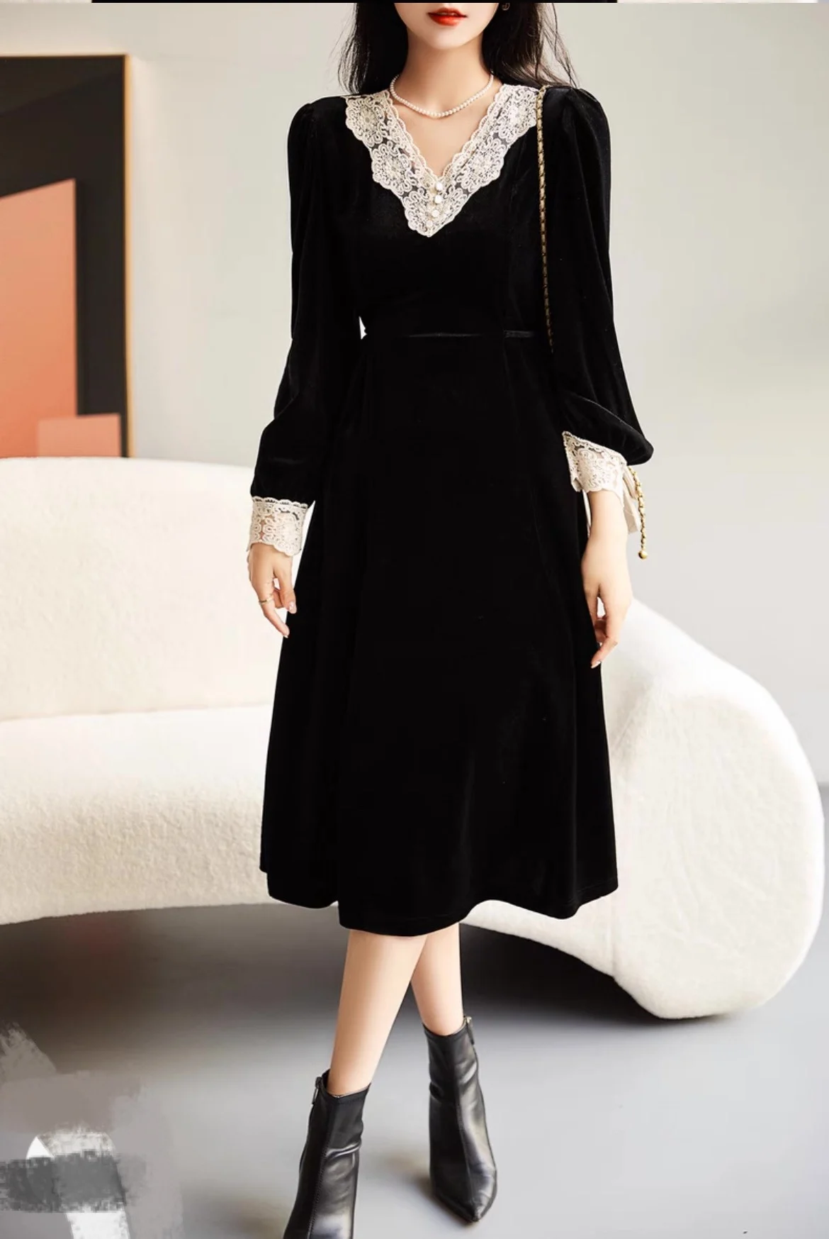 Winter And 2023 New Autumn Women's ClothingRetro Hollow-out Lace Waist-Tight Elegant Velvet Dress 1017
Winter And 2023 New Autumn Women's ClothingRetro Hollow-out Lace Waist-Tight Elegant Velvet Dress 1017
